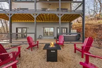 Indoor Heated Pool! New Build! Next to P.forge & National Park Hotels near Judy Jones Pottery