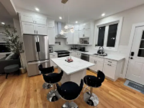 Family Vacation Modern Norwood โรงแรมในนอร์วูด