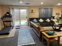 Luxury Guest Place: Very Close to Lake and Downtown