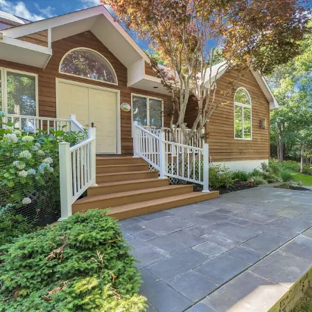 Hamptons - Pool & Private Tennis Court, Hot Tub, 2 Pickleball Courts