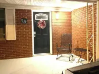 Bison Hall 2, no cleaning fee, 1 block from Harding Hotels near Heritage Inn