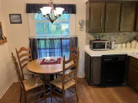 Sunrise Side Retreat - Sleeps 7