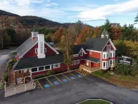 Beautiful Property with Mountain View & Privacy. Near Trails, Eateries & More! Hotéis em Ossipee
