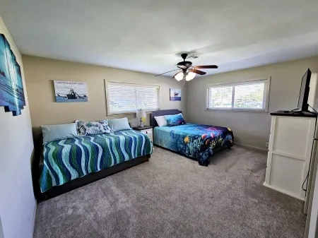 Poolside Triple Suite Retreat near casinos Отели в г. Лейк-Чарльз