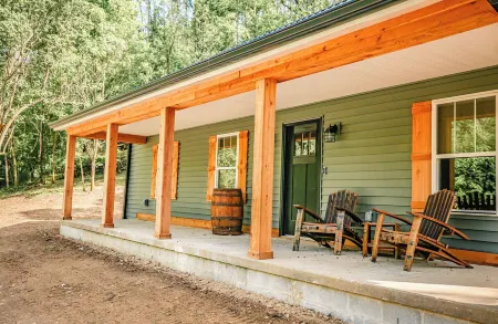 Country Cottage on the Bourbon Trail, near Bardstown, Peaceful, Family, Couples