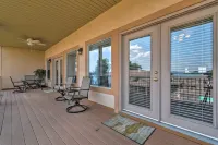 Lakeview Condo w/ Balcony+Pool Access, Sunrise View! - 4-Star