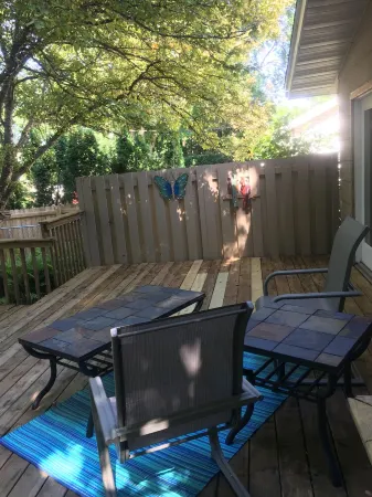 Warm and cozy property<br>2 miles to Mayo and St. Mary’s. 4 bedrooms, 3 bathrooms.<br> Отели рядом с достопримечательностью «Каскейд Медоу Уэтлендс»