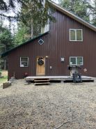 Beautiful Cabin located in the Blue mountain’s, pet friendly  and many extras.