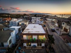 Strandcastle - Oceanview  - Dog Yard - SO much Parking! - Steps from Sand