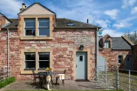 A beautiful and cosy dog friendly cottage with flexible sleeping arrangements