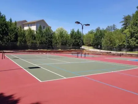 River Tubing, Hot Tub, Golfcourse, Pool, Pet Friendly, Helen, Innsbruck,