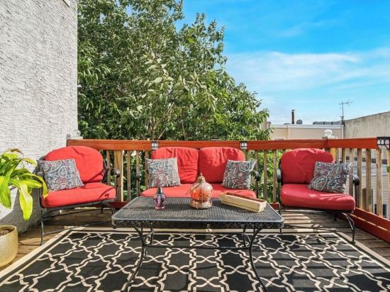 The Prime is an ideal retreat situated in the heart of Center City Philadelphia