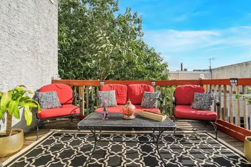 The Prime is an ideal retreat situated in the heart of Center City Philadelphia