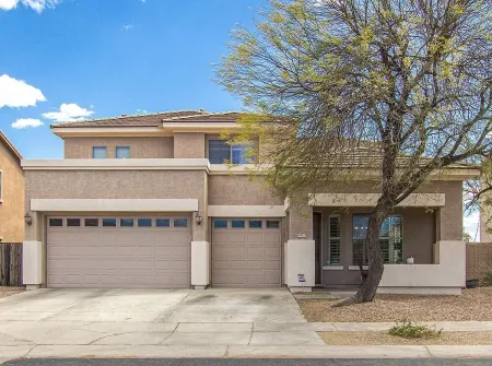 Bee home. Отели в г. Глендейл