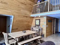 Beautiful Lake home w/hot tub, & 270 ft Lake Shore!