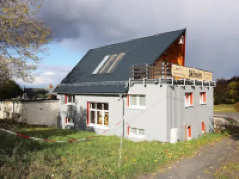 Apartment in a top location with sauna and roof lounge for families and active vacationers Hotels in Waltersdorf