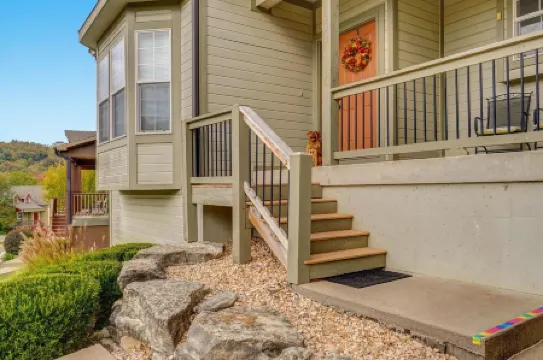 Hot Tub + Arcade -> Memorable Stay