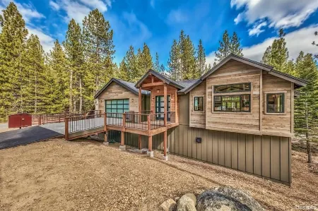 Luxury Home -Game & Theater Room- 4000Sqft  Permit No:073322 Tot# T64849