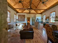 Historic Thomas Chapel house - Half mile from Downtown Boone