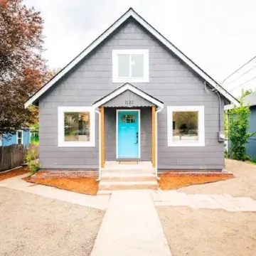 Port Orchard Retreat- 5 Minutes from Downtown