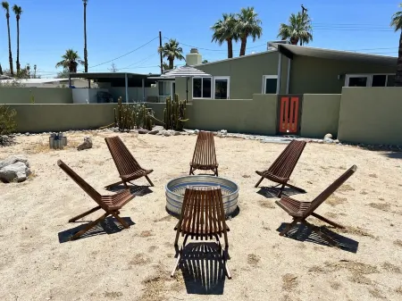 Style + Pool + Spa + Location + Views Отели в г. Боррего-Спрингс