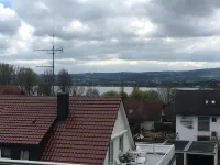 High quality 1 1/2 room apt. with lake view and large terrace! Các khách sạn ở Allensbach