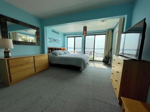 Waterfront house with amazing views. Top of the Chesapeake