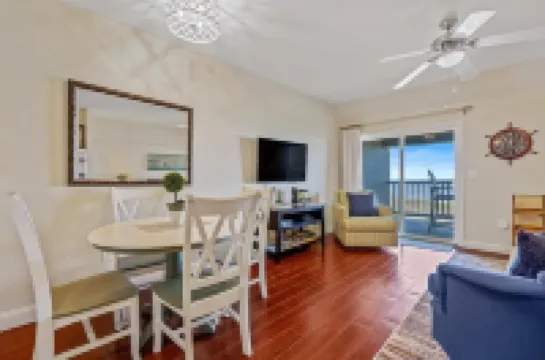 Oceanfront paradise! Family-friendly condo with perfect unobstructed beach views