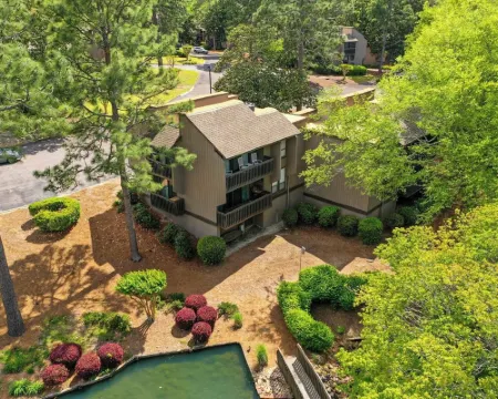 Lakefront Pinehurst Condo 2BD/2BA - 237 - With Community Pool Access 派恩赫斯特酒店