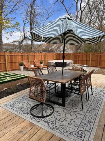 Charming Cape Cod Getaway- EV Charger, Mini Golf, Walk to The Beach, Pets Okay!