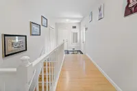 Comfortable & Spacious 5BD/3BA - Walk to State College HS and 5 min Uber to PSU