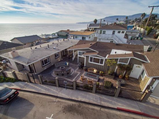 A Few Steps to the Beach! Ocean Views, Patio and 1 Car Garage Parking!