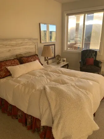 Magnificent Sierra Blanca VIEWS!