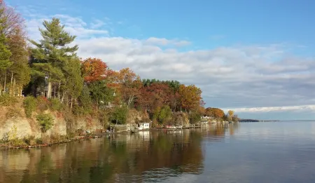 Serenity Zen House on Seneca Lake - Pet Friendly