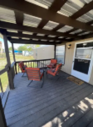 Lovely 2/2 Coastal Home next to Beach and fishing