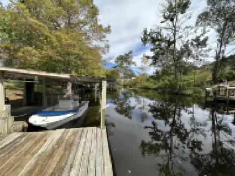 Waterfront Fishing Retreat.  Near Dunns Creek, Crescent Lake, St John's River