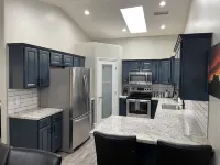 Lake Powell Modern Remodeled VRBO - 3BR, 2BA minutes to Lake and Restaurants!