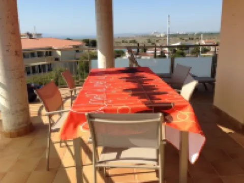 Panoramic 180 ° view on the canals, swimming pool, 6 people Rosas nature reserve