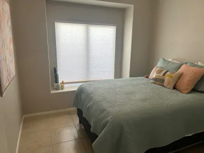 Cozy home in the heart of the desert!  5 minutes from the Saguaro National Park! 크로스로드 앳 실버벨 디스트릿 파크 - 도크 공원 주변 호텔