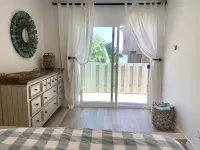 Garden, Ocean-Views, Dog Friendly, A/C.