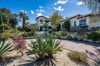 Lux Spanish Villa, Secret Desert Oasis Sleeps 12 화이트워터 패스 트레일헤드 주변 호텔