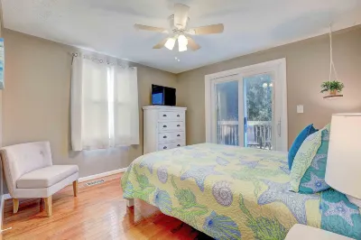 Sweet Bamboo Beach Cottage