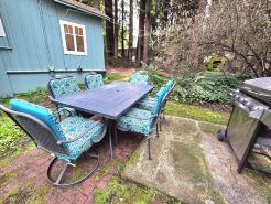 Pets Welcome and No Check-Out Chores at Redwood Grove Retreat!