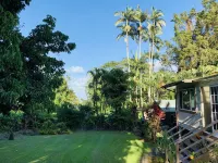 Spacious Historic Estate ~ 5 Min Walk to Hilo & Bay Front Hotels near Lyman Museum
