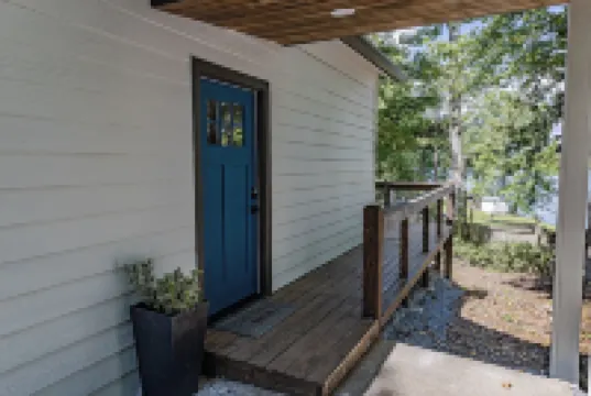 Luxury modern with breathtaking sunset views!