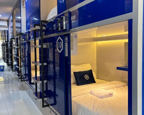 Rosalyne Sleepbox Malioboro 2 (Mirota) Hotels in Danurejan