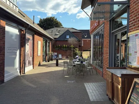 Cosy retreat in Ringwood New Forest Town Centre