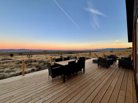 Explore Oregon Outback - Sauna - Stargaze - WIFI - Bird Watching Enthusiasts