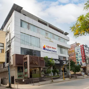 MySpace Kadison Отели в г. Давангере