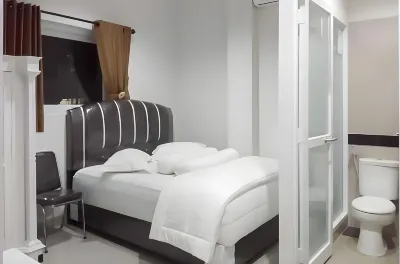 RedDoorz Plus near Palembang Airport 3 Hotel dekat Jajan_enakplg